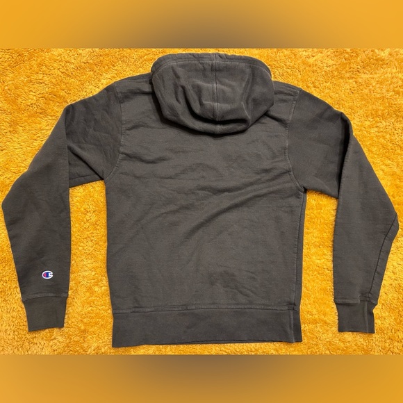 CLEARANCE!! Champion Men’s Hooded Sweatshirt w/ Camo Logo - Picture 7 of 7